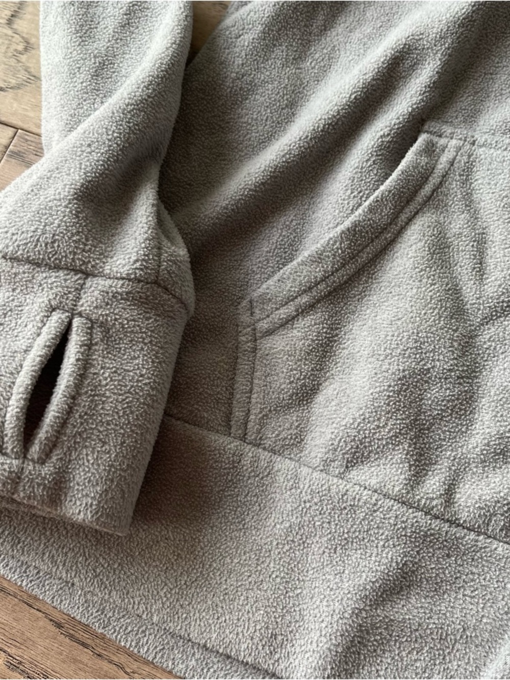 Bench Light Gray Pullover Hoodie Sweatshirt - Picture 4 of 9